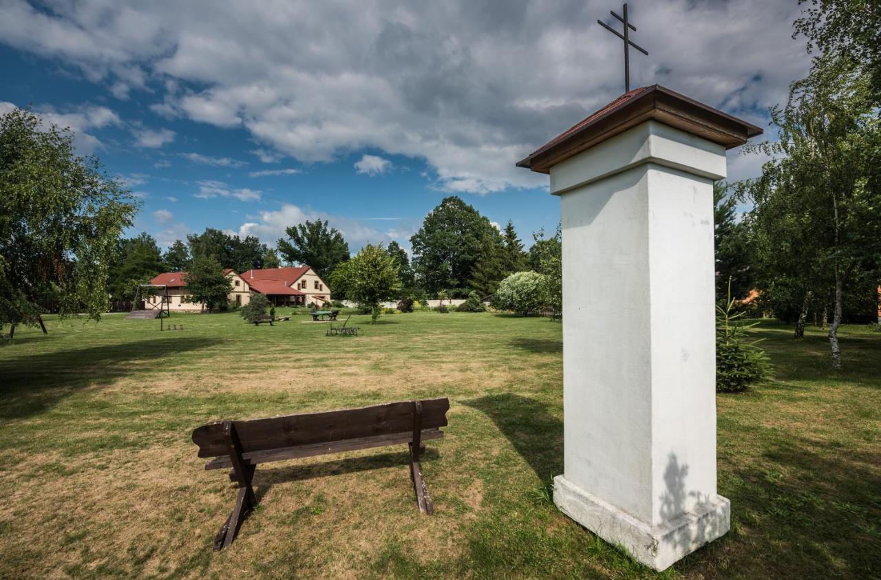 Penzion U Lisky Jarosov nad Nezarkou Buitenkant foto