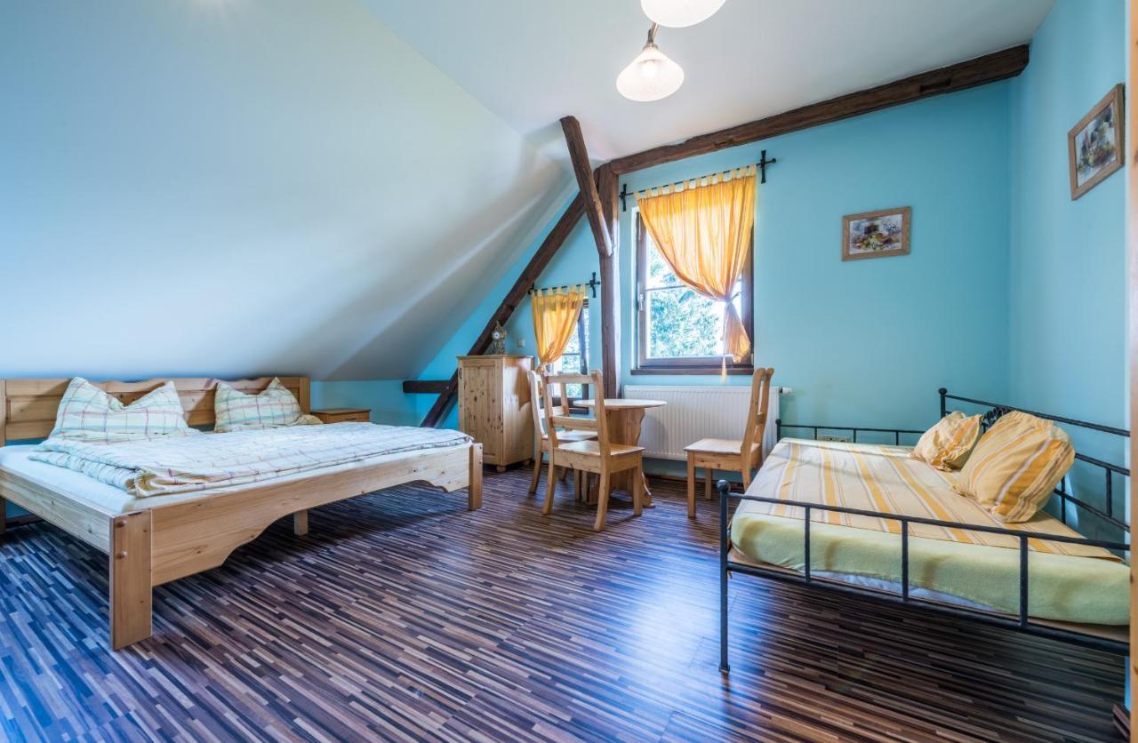 Penzion U Lisky Jarosov nad Nezarkou Buitenkant foto