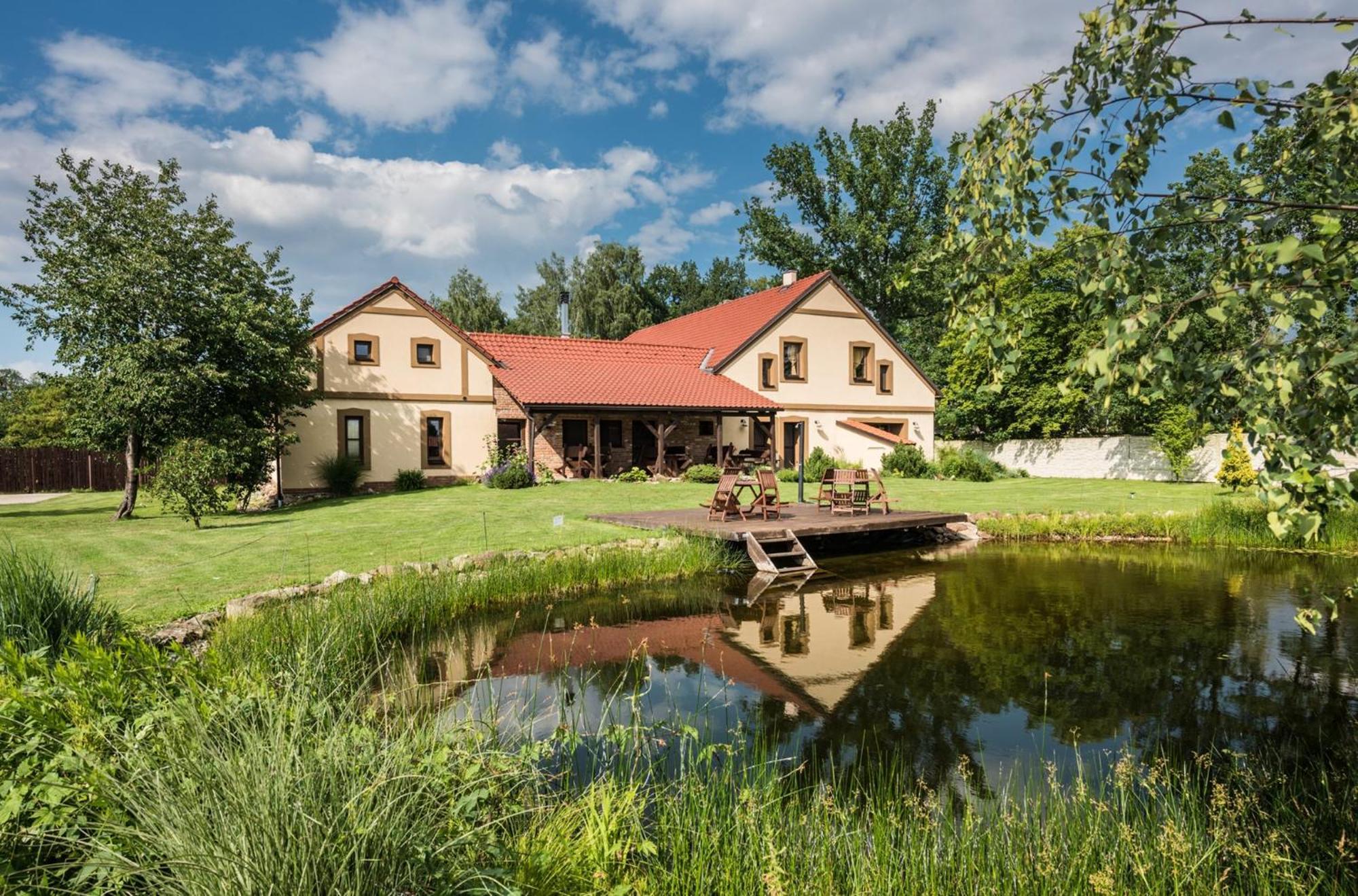 Penzion U Lisky Jarosov nad Nezarkou Buitenkant foto